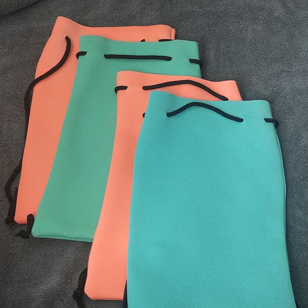 Lot of 4 triangl bags